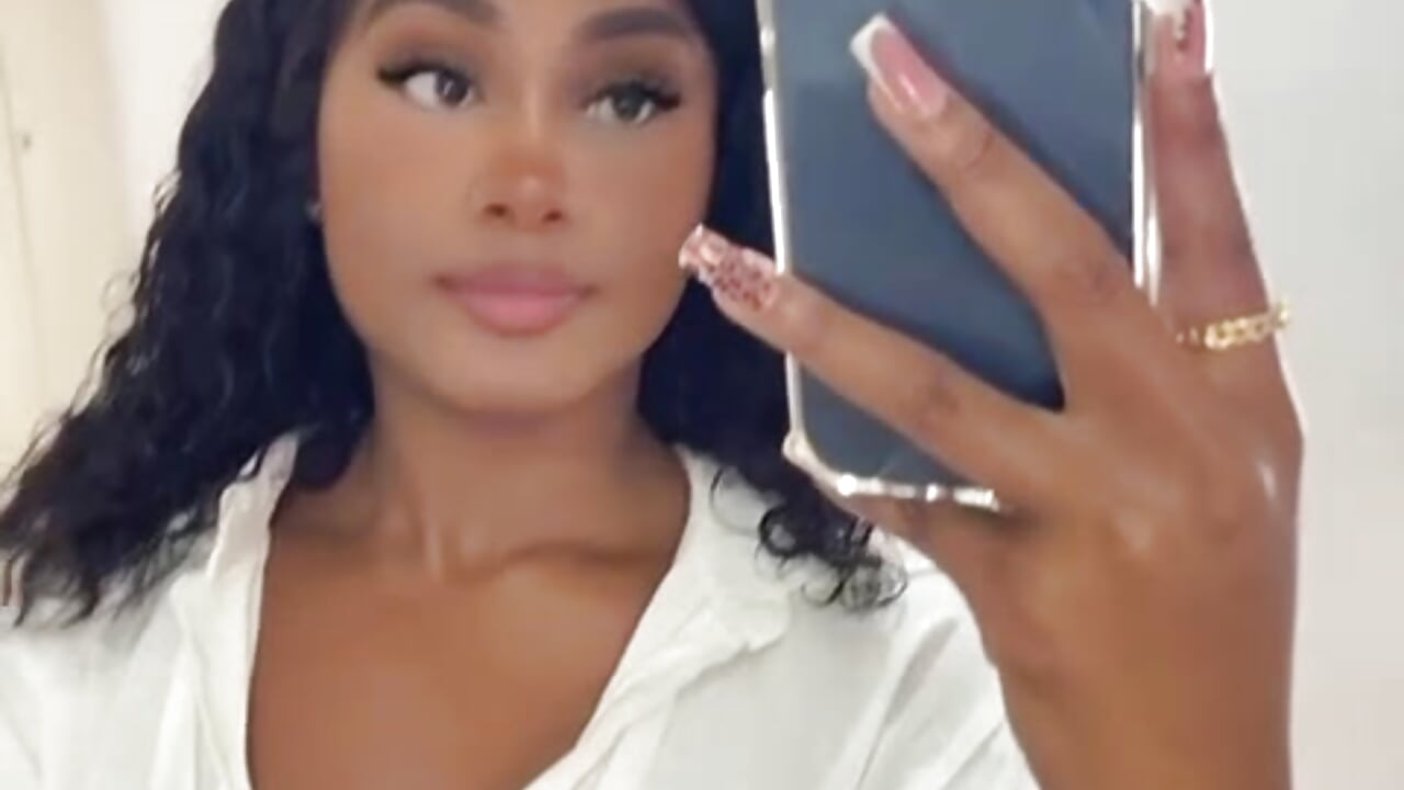 Hey! 💖 - video by BeverlySteel cam model