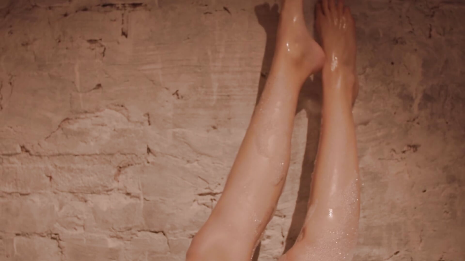 Feet in foam - відео від вебкаммоделі MEGANB3