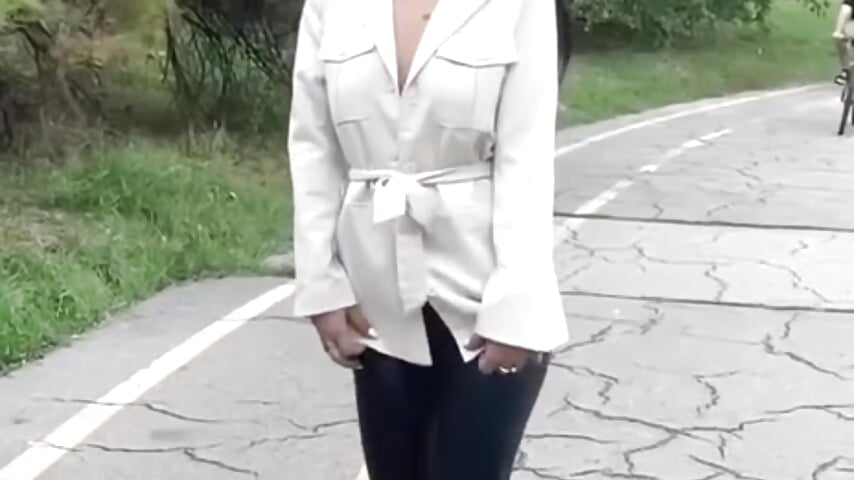 MZLHE6664 - video van IrisRossie cam-model