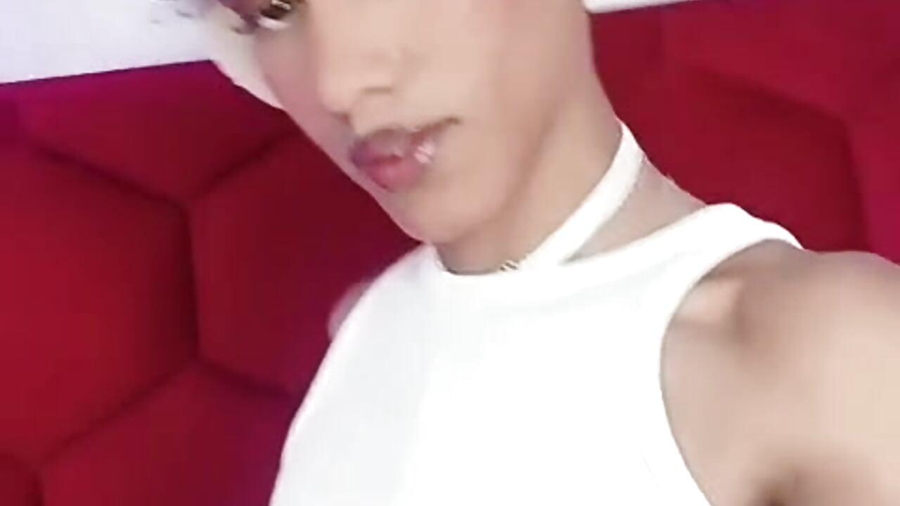 What version you like ❤ - فيديو من Jonas_Rivers موديل الكام