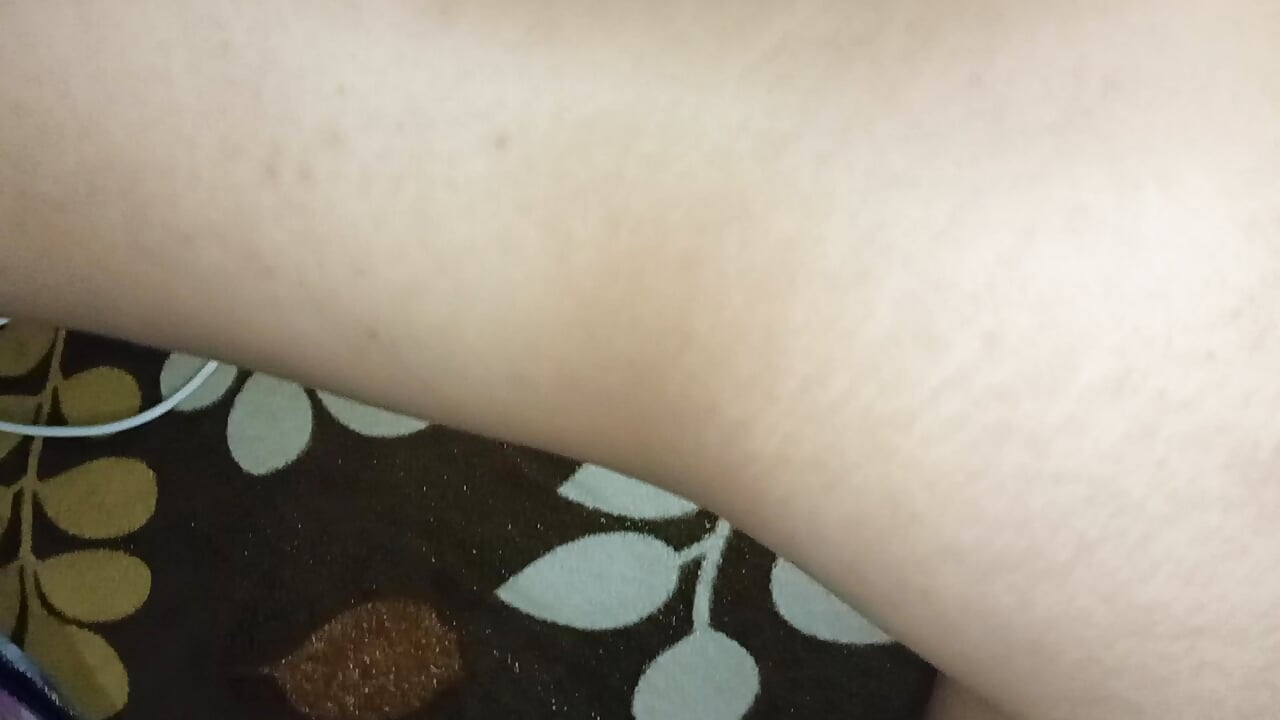 profile-intro-video-1788697134 - video by reycorona cam model