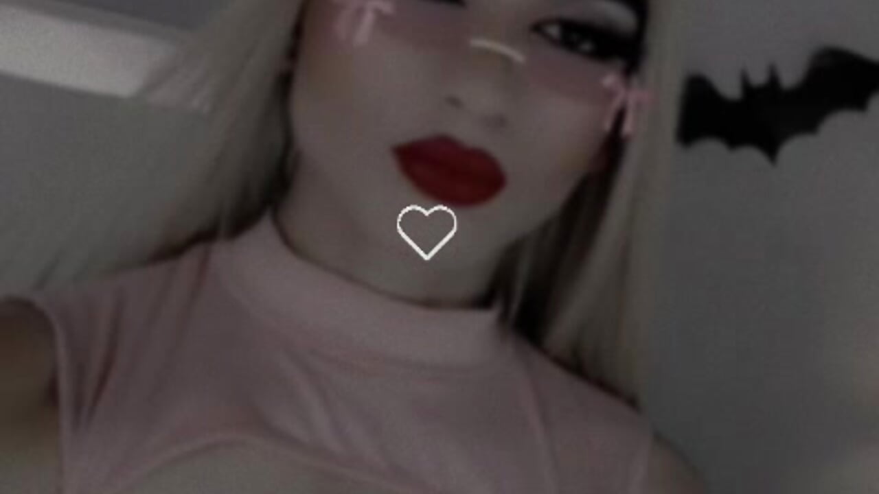 WhatsApp Video 2025-11-22 at 1,06,45 AM - vídeo de la modelo de cam Emily_Castillo_1