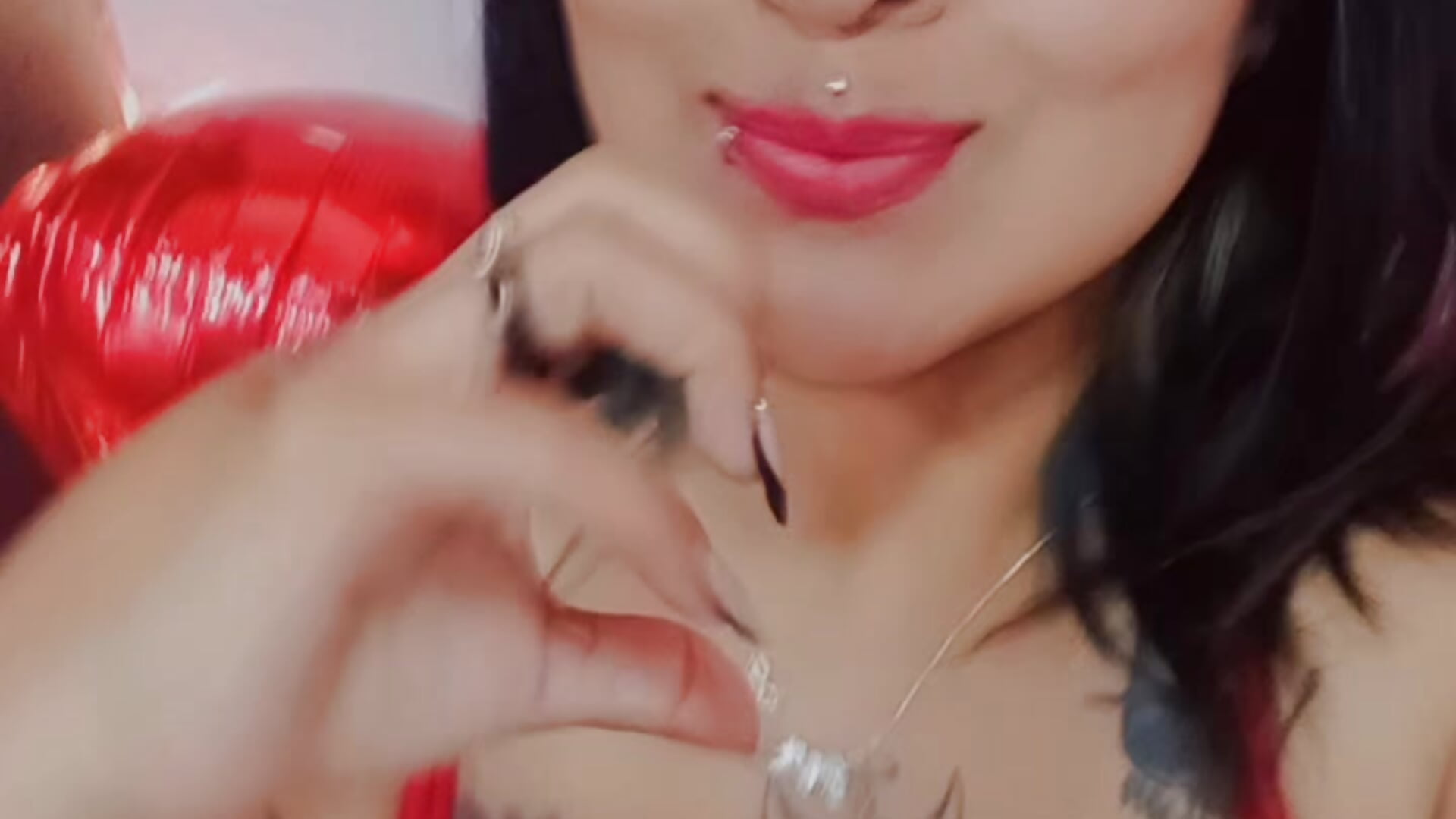 MI love ❤️💋 - video di Sarah917 modella di cam