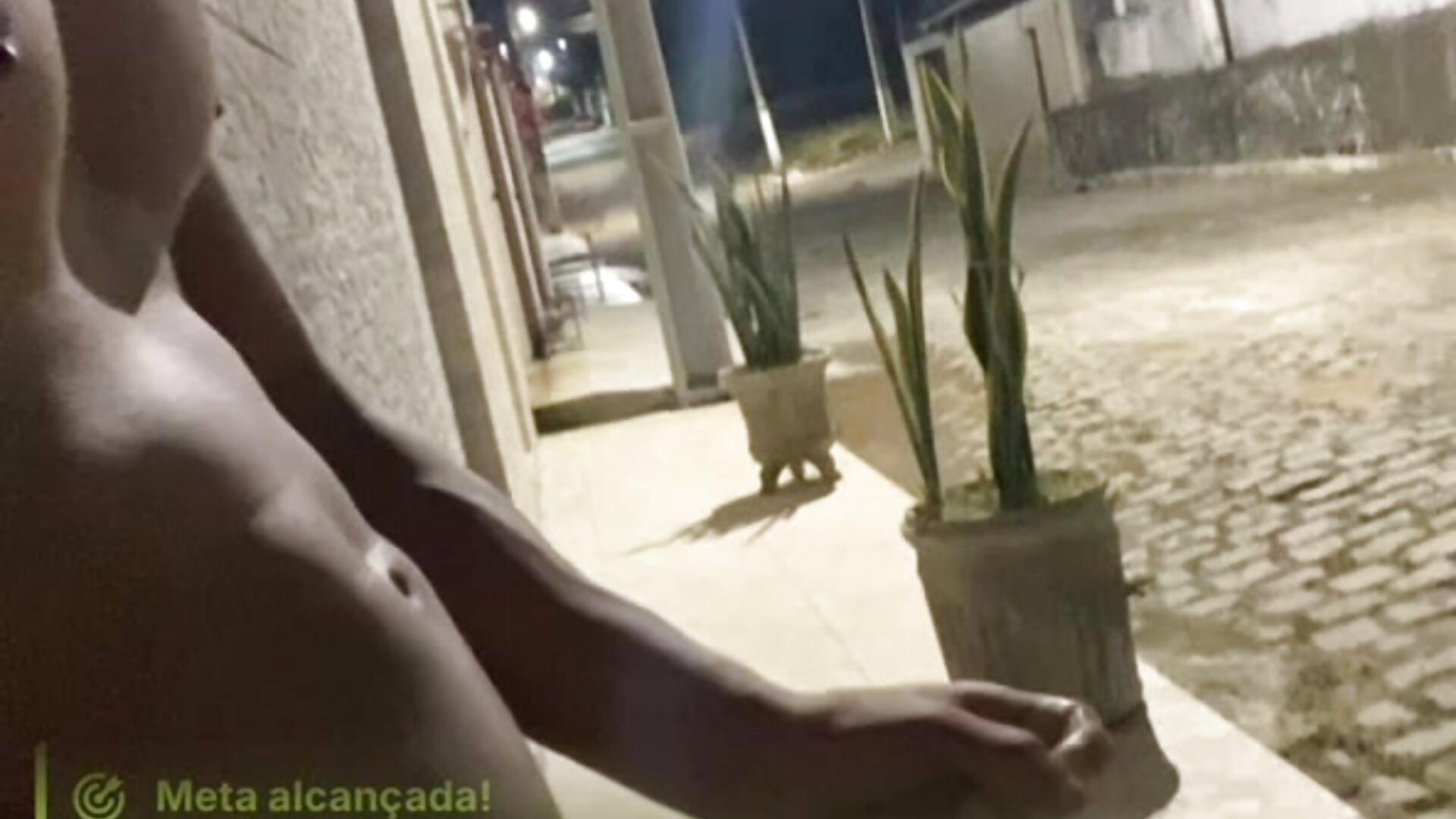 Street Naked & Rock Hard… Until a Motoboy Saw Me - vídeo de la modelo de cam Dasul_