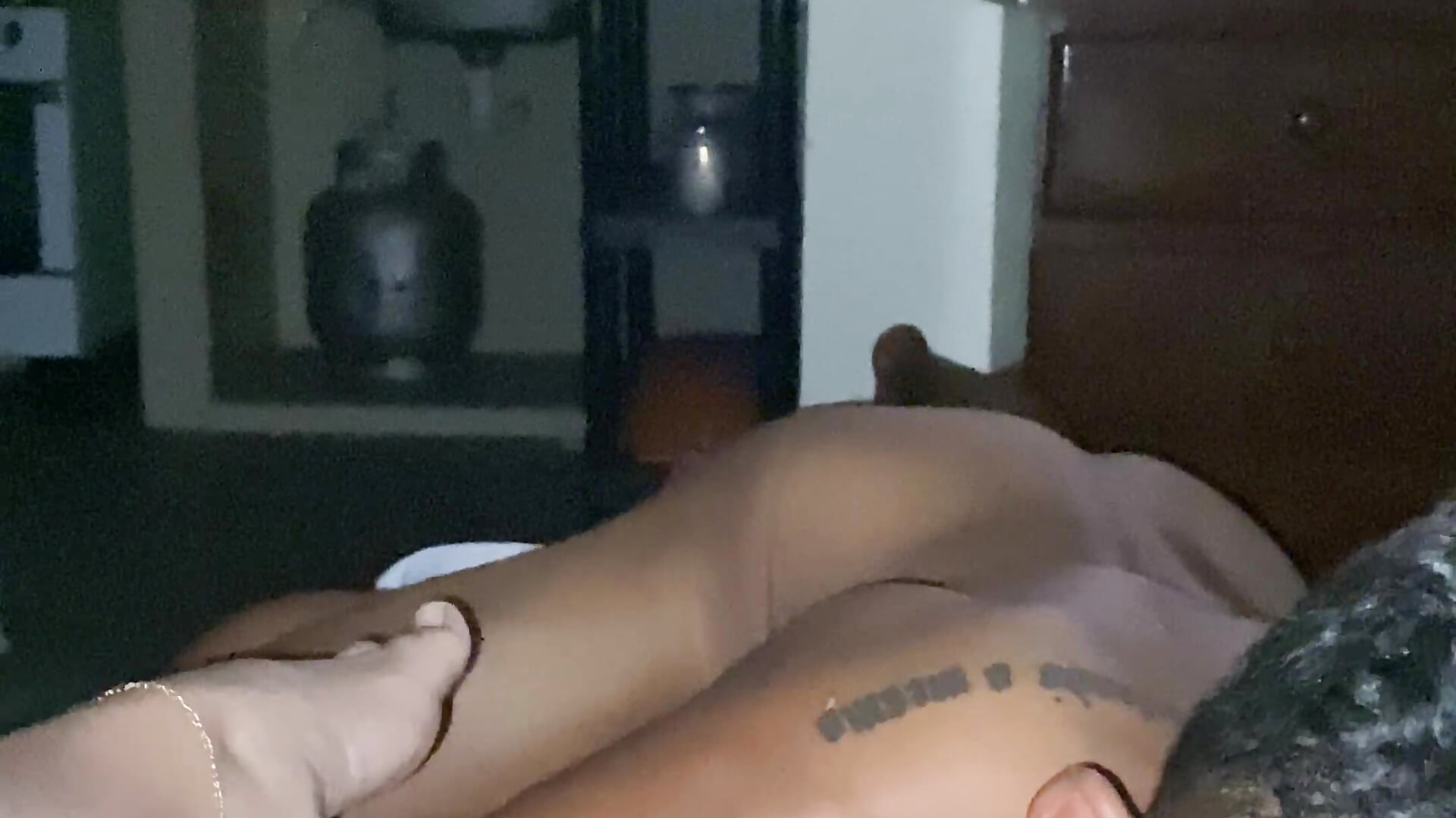 Sucking her massive 6cm clit like it’s a hard cock 🤤👅 - vídeo de la modelo de cam Dasul_