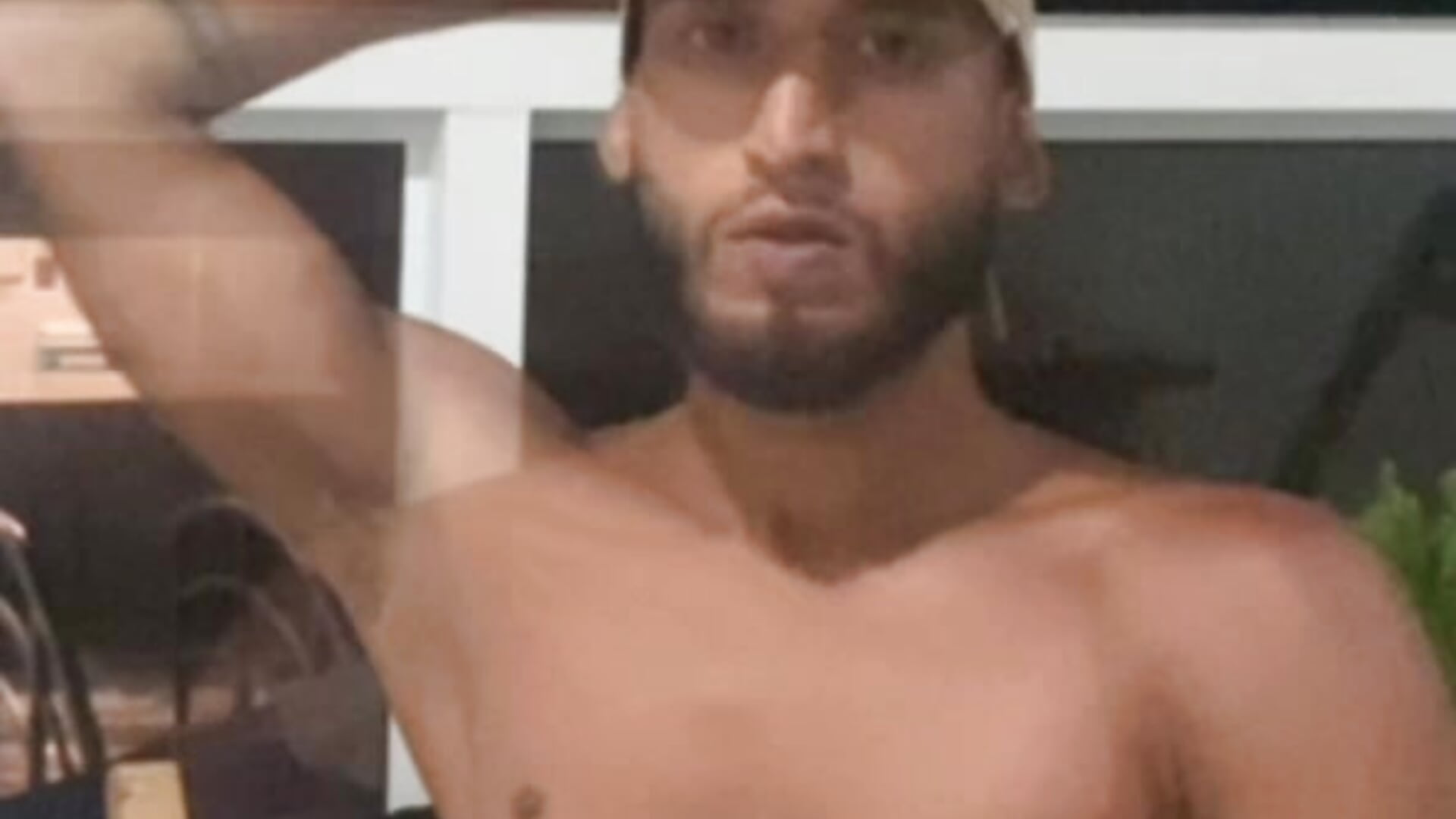 🎉 Birthday Tease 23: Naked in Public! 😈 - vídeo de la modelo de cam Dasul_