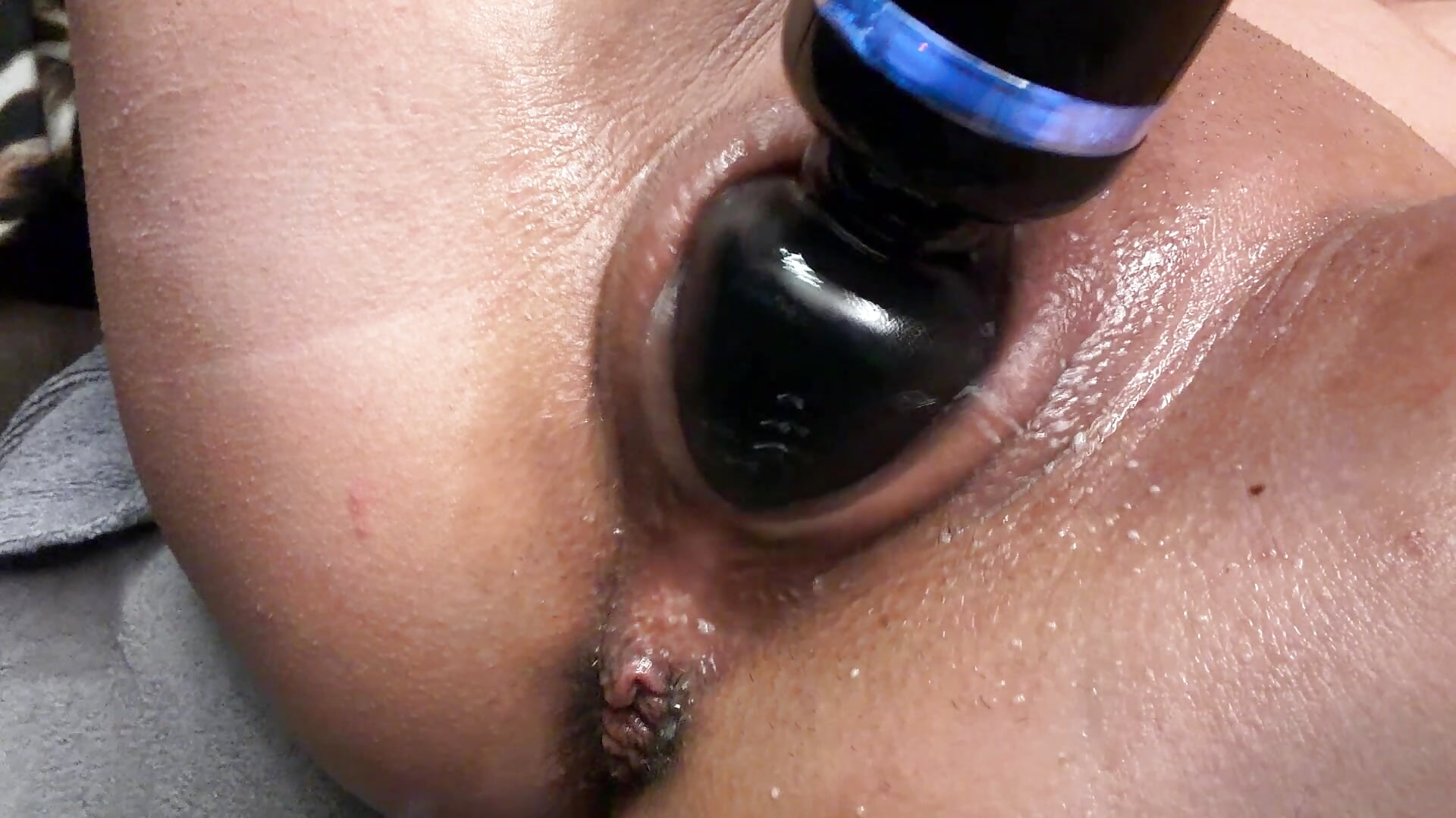 BIG SQUIRT - فيديو من IsabellaNoirr موديل الكام