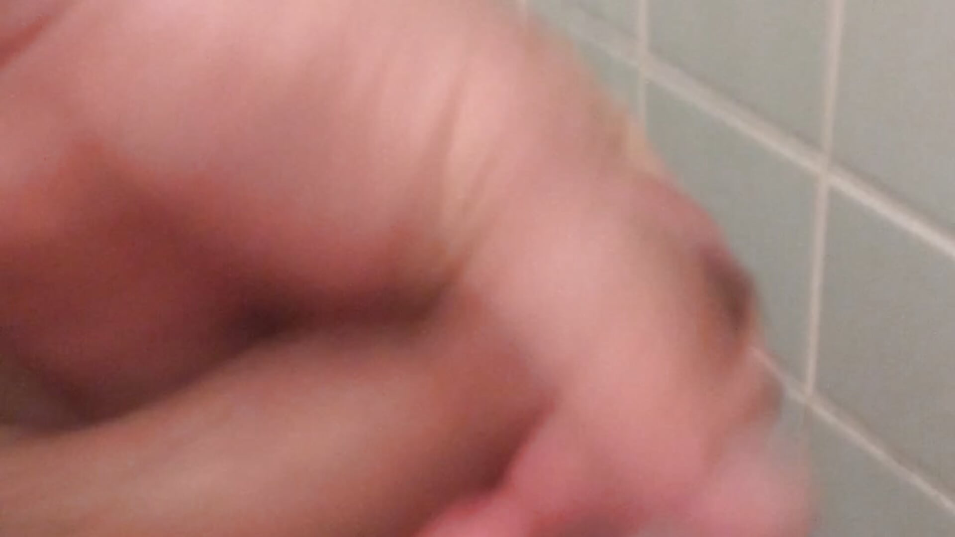 1000067879