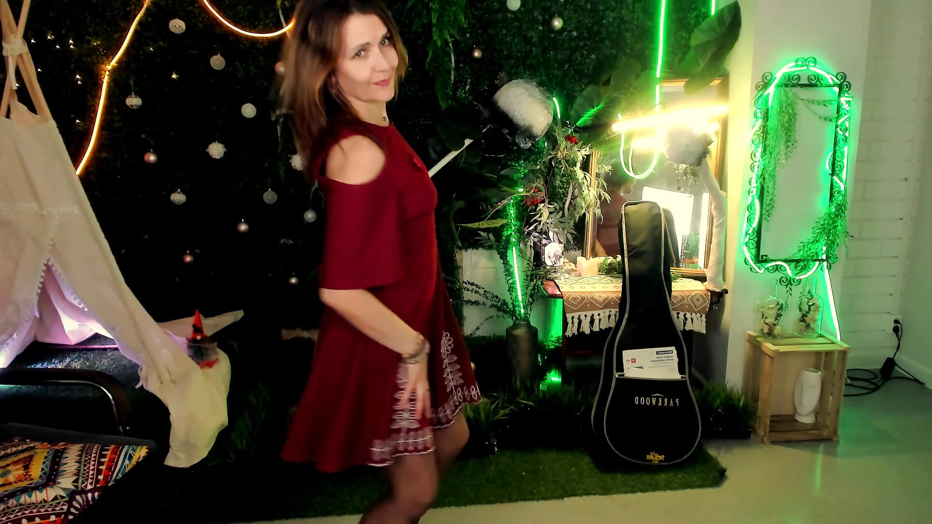 20260326211243.mp4 - video di NicoleHitman modella di cam