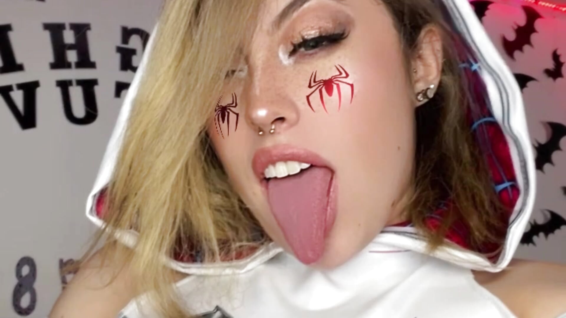 ANTI GWENOM - clip cu julieta_cooper20 model videochat