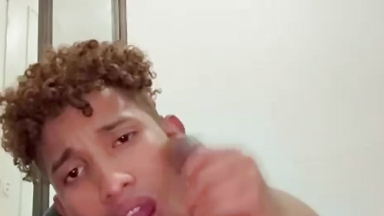 VIDEO-2026-07-01-19-33-41 - clip cu Ricky_stop model videochat