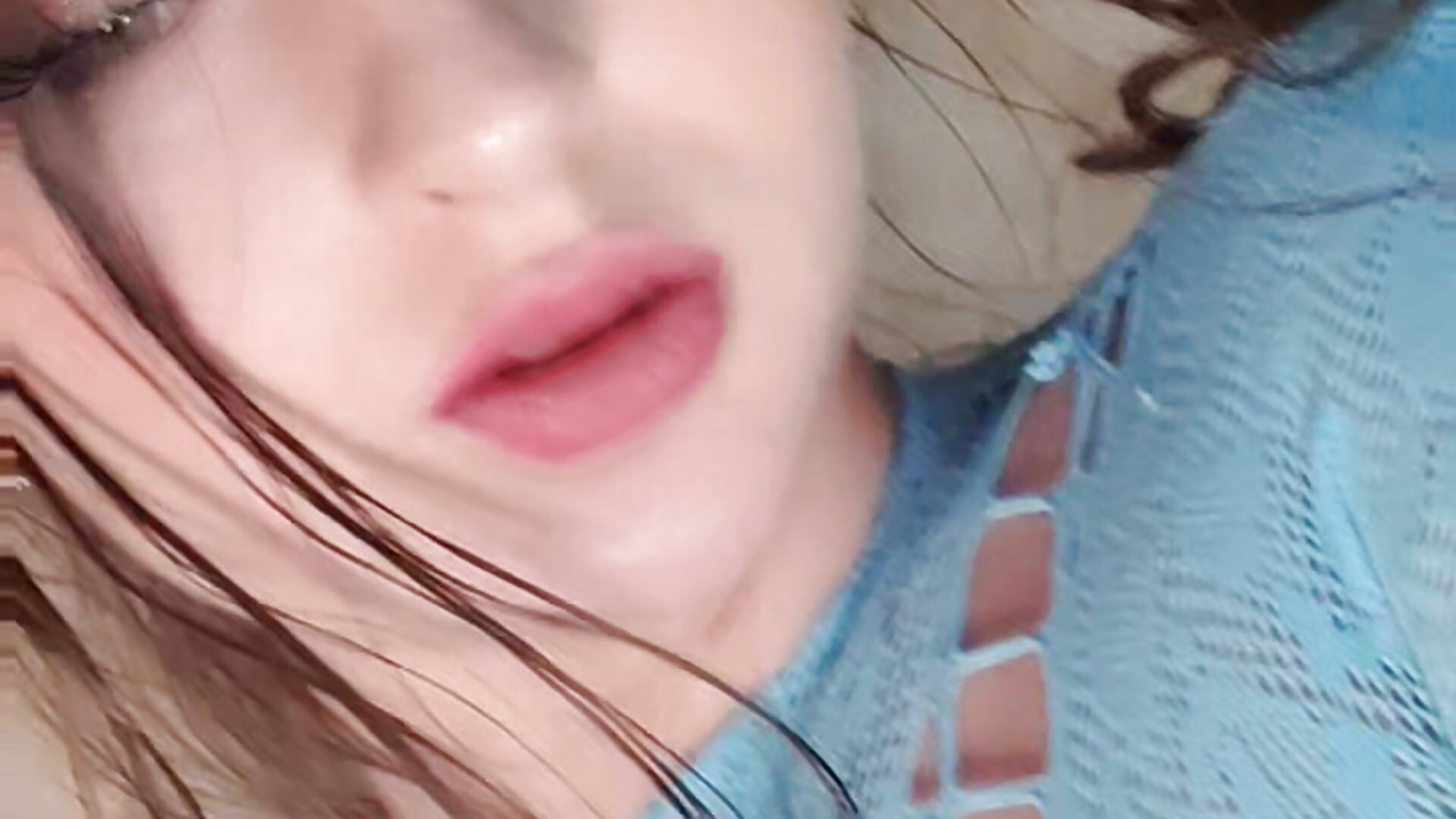 😘