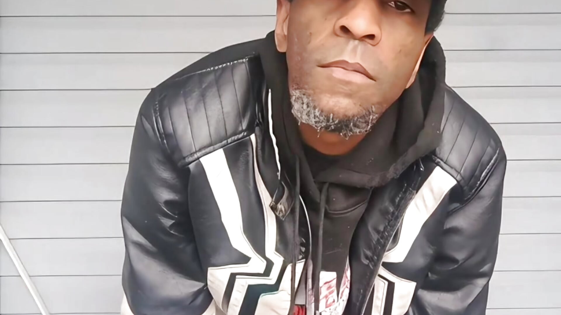 Just standing on business - video by TheComfortBroker cam model