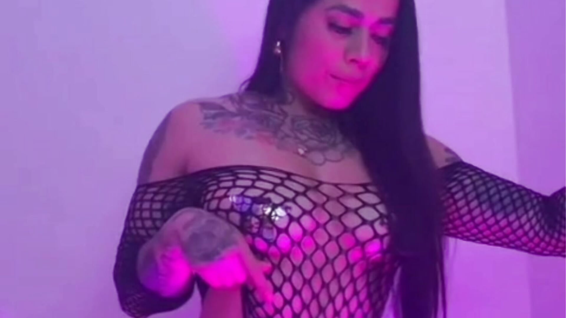 Do you like what you see? – video af Cristal_Velle cam-model