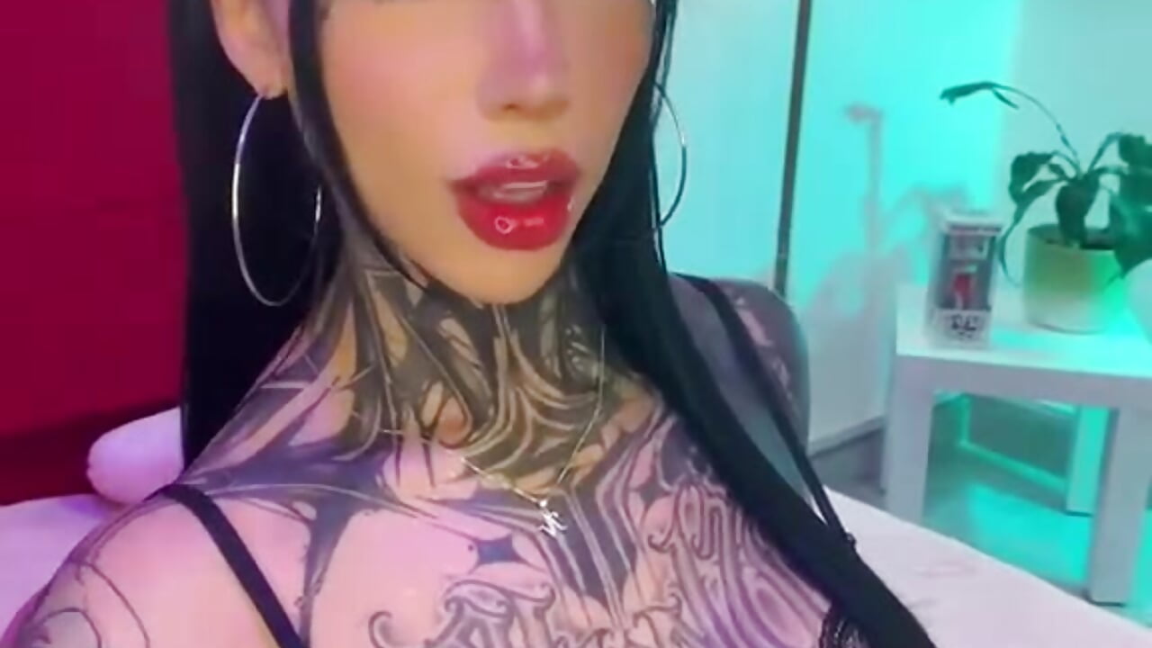 🤤🦋 - video by NinaVall cam model