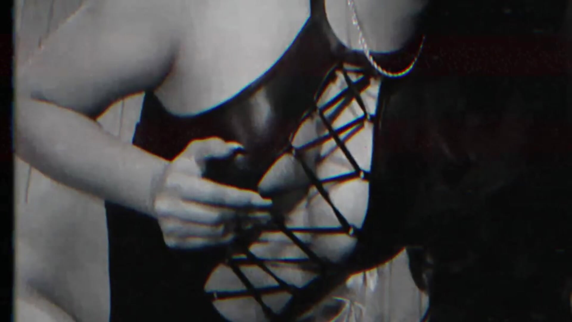 Come and touch all my body - video av IvyJonesX cam model