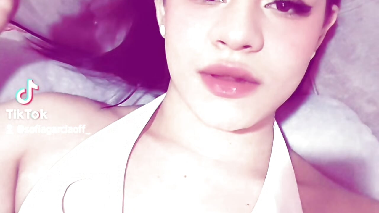 ✨️ - відео від вебкаммоделі Moonroxe_