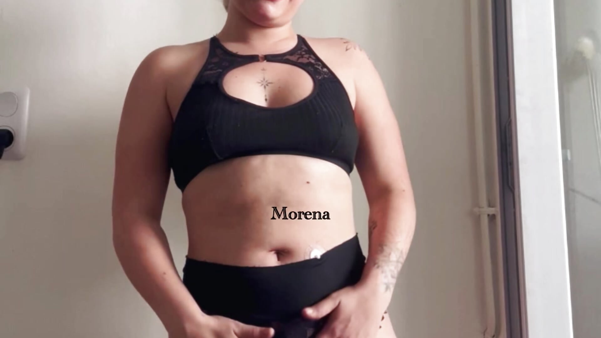 🖤 - 視頻由 Morena_B 主播提供