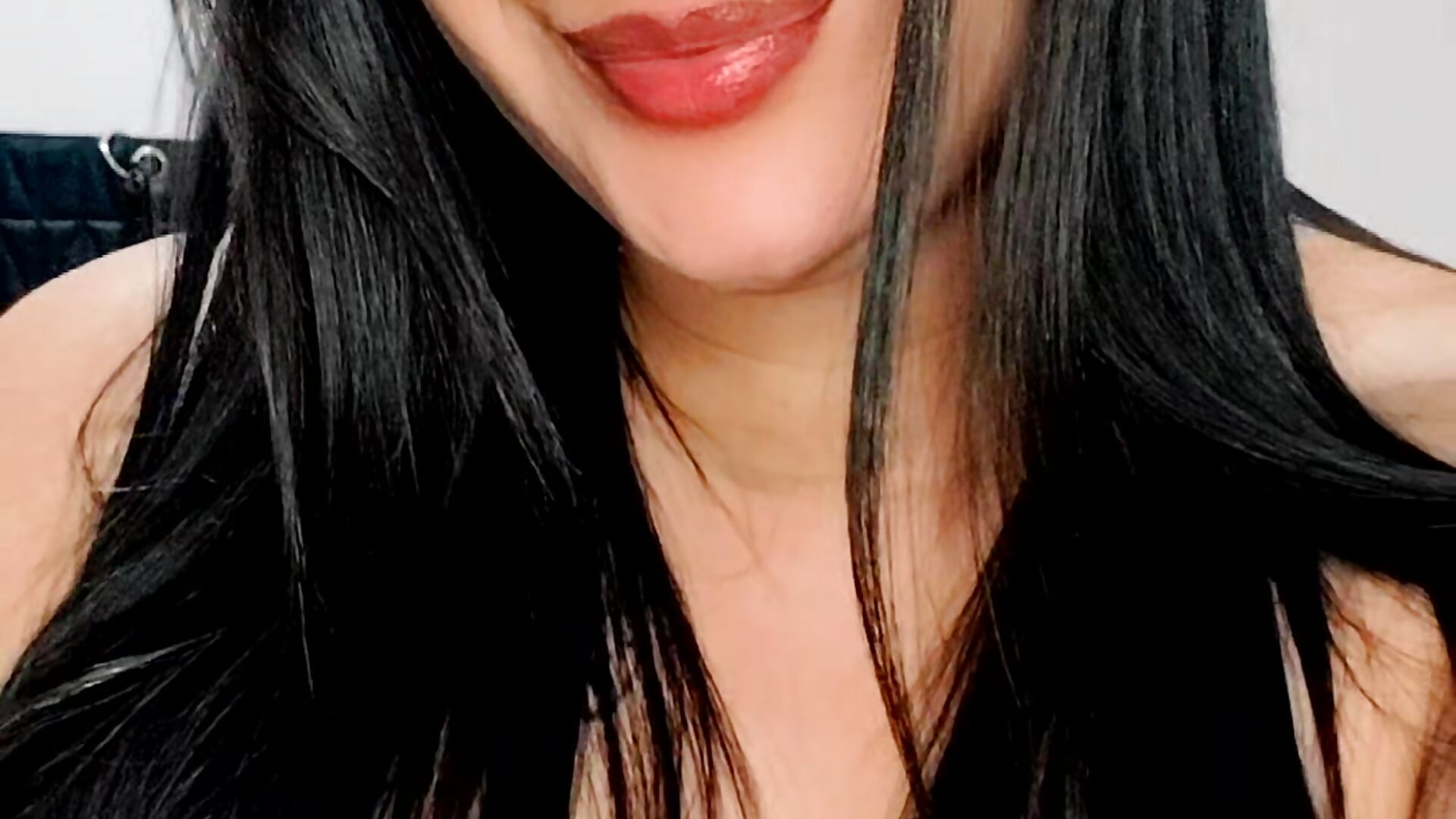 Beautiful night  🖤🥰 - video by mialorents cam model