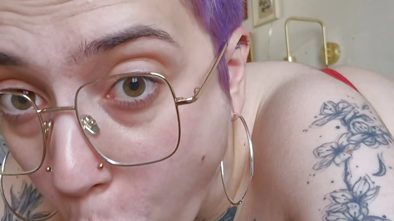 Je suce mon gode pendant 2MN 💖