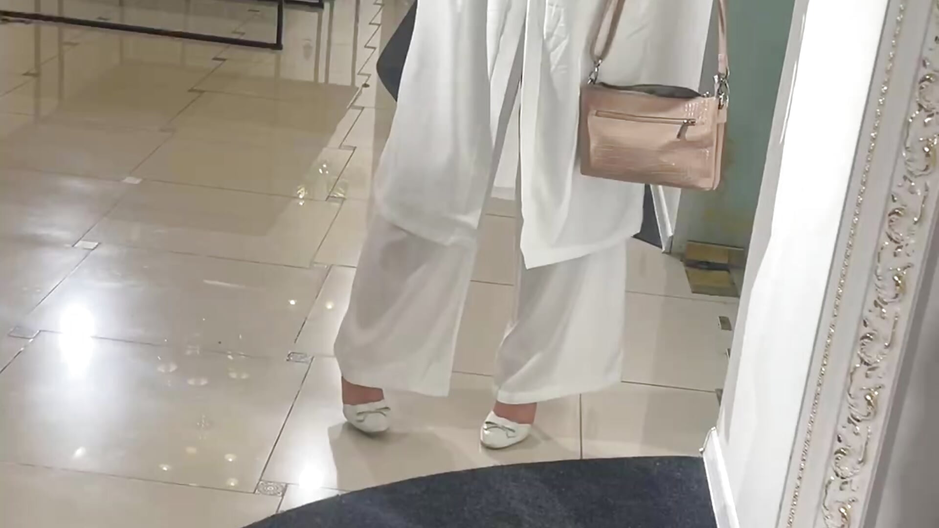 style - video by Juicy_PeachLux cam model