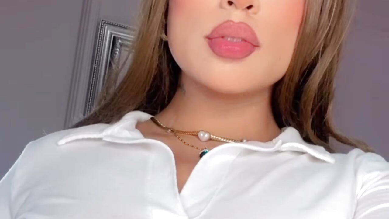HUGE tits for u mouth♥