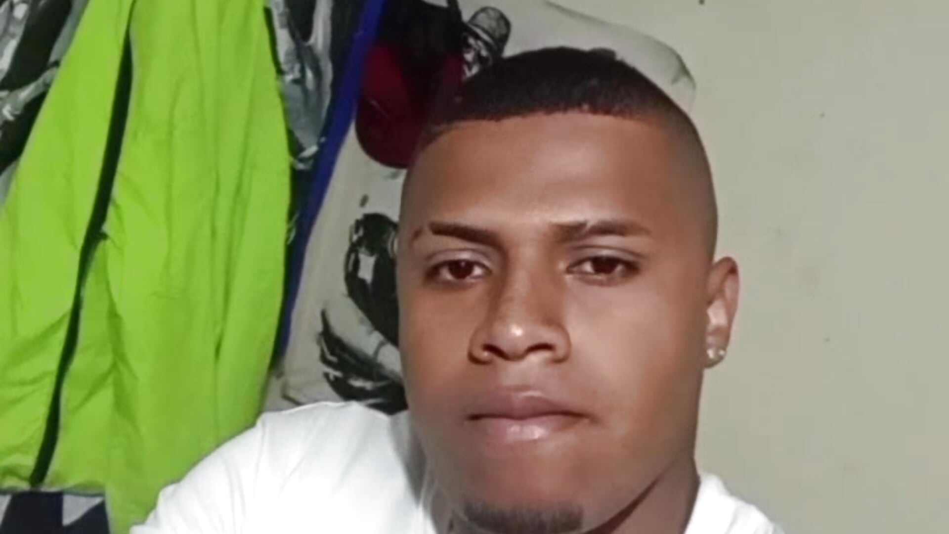 1000372600.mp4 - 視頻由 negrcolombiano 主播提供