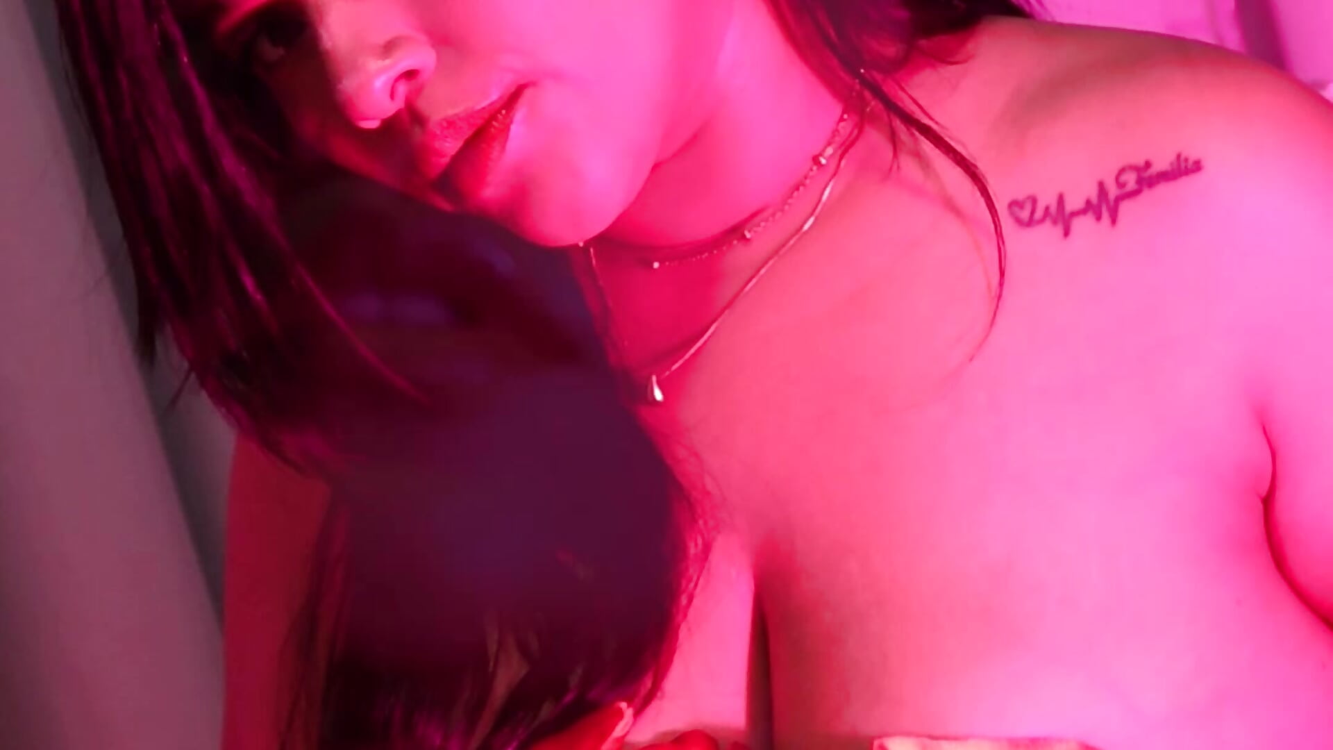 𝐻𝑎𝑝𝑝𝑦 𝑣𝑎𝑙𝑒𝑛𝑡𝑖𝑛𝑒'𝑠 𝑑𝑎𝑦 💐 - Vídeo de grace_tom, modelo de vídeos