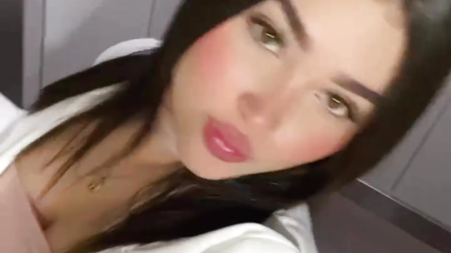 Your queen 🌹 - video by ZaraBlaze5 cam model