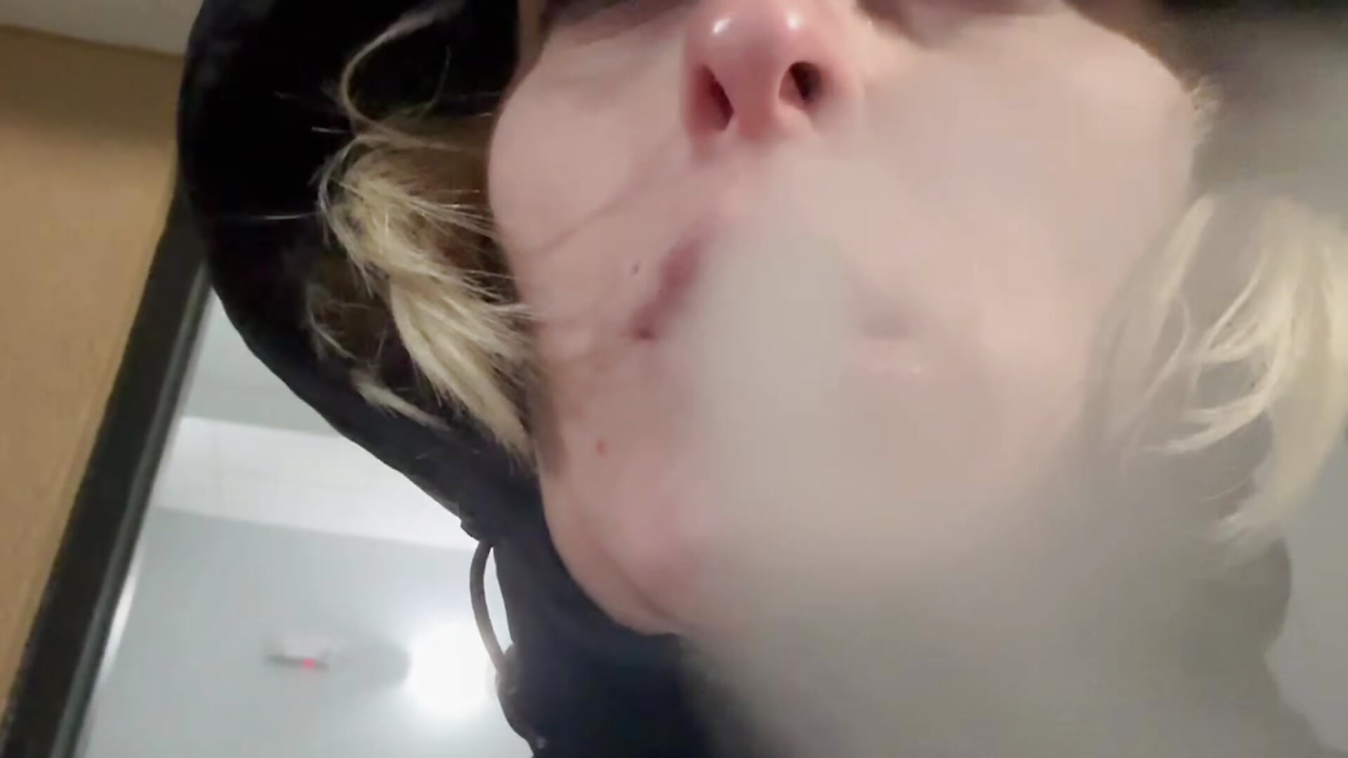 IMG_0650.mov - vidéo du modèle de showcams KITTYBOOBOOFUXX