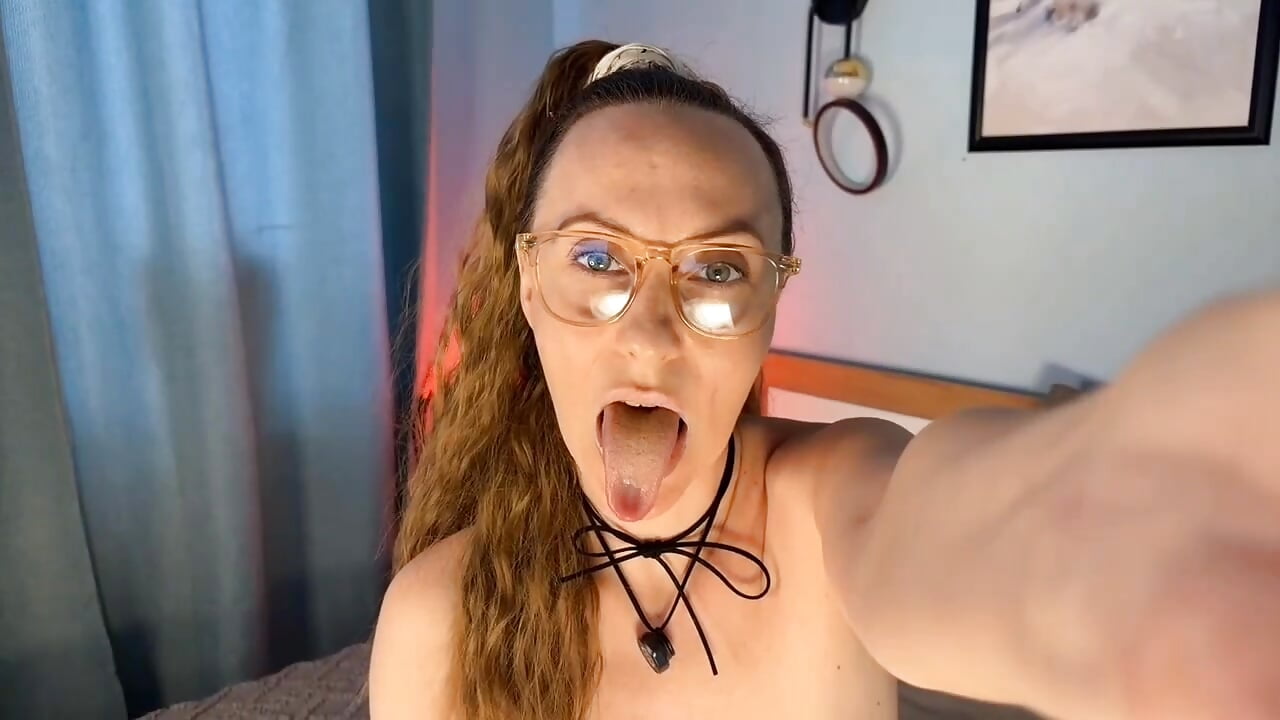 😜