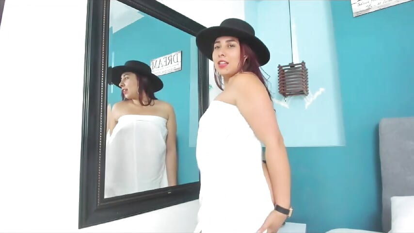 Hermosa 👑 - video by paulina_uribe cam model