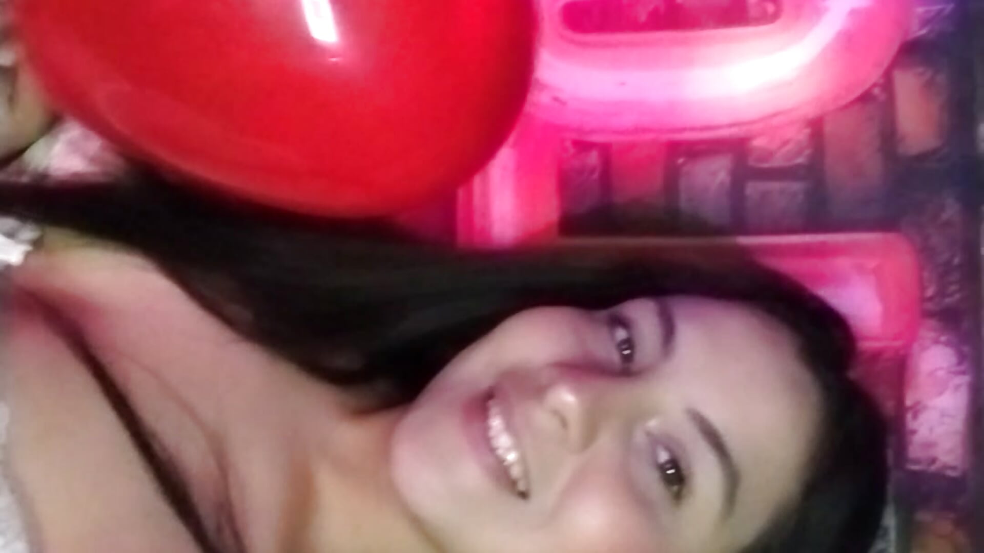 💗Happy Valentine's Day to all😍😘❤️🌹 - วิดีโอโดย esmeralda_jadees โมเดลแคม