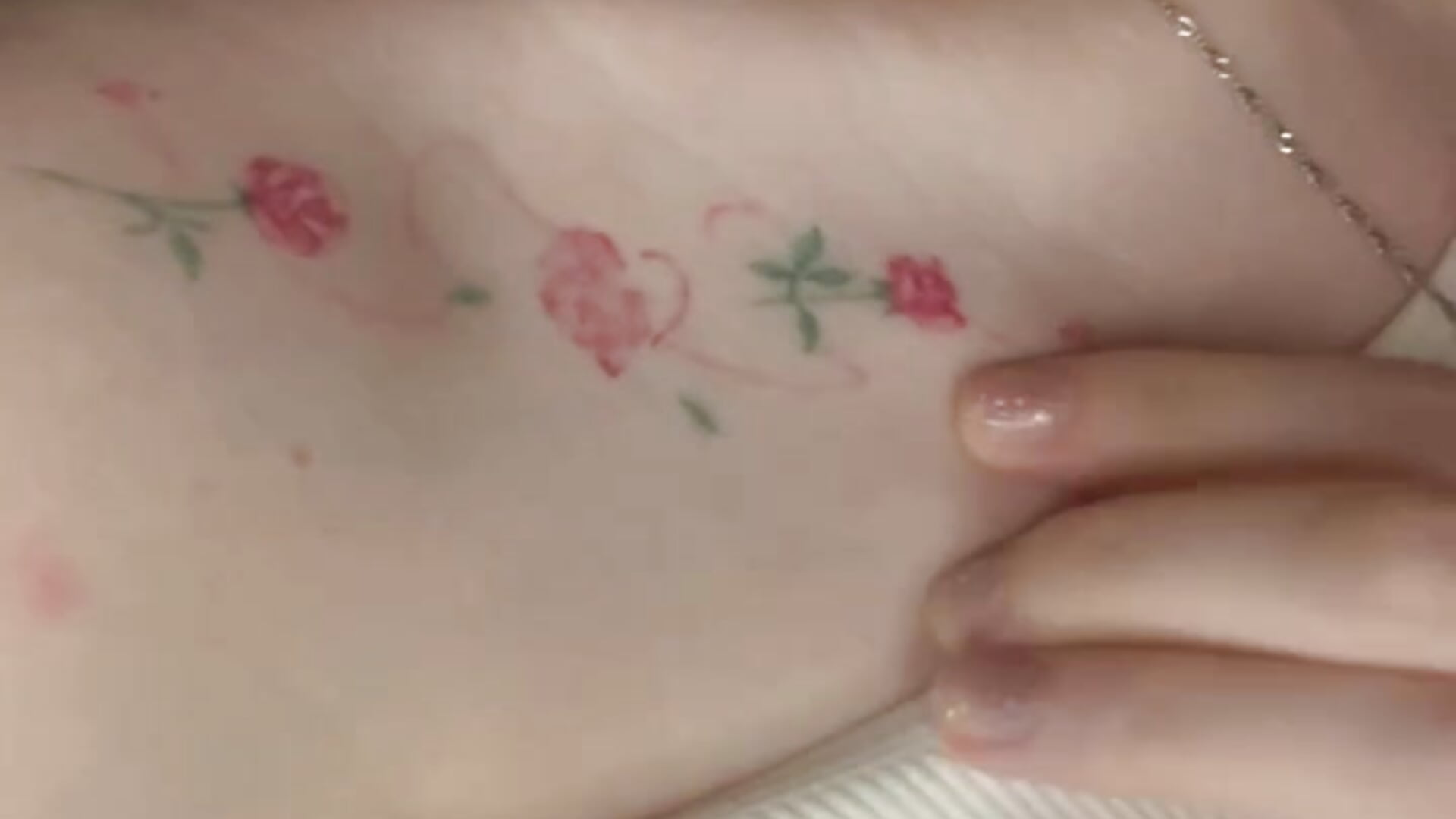 My sexy tattoo – video af KapiLady_