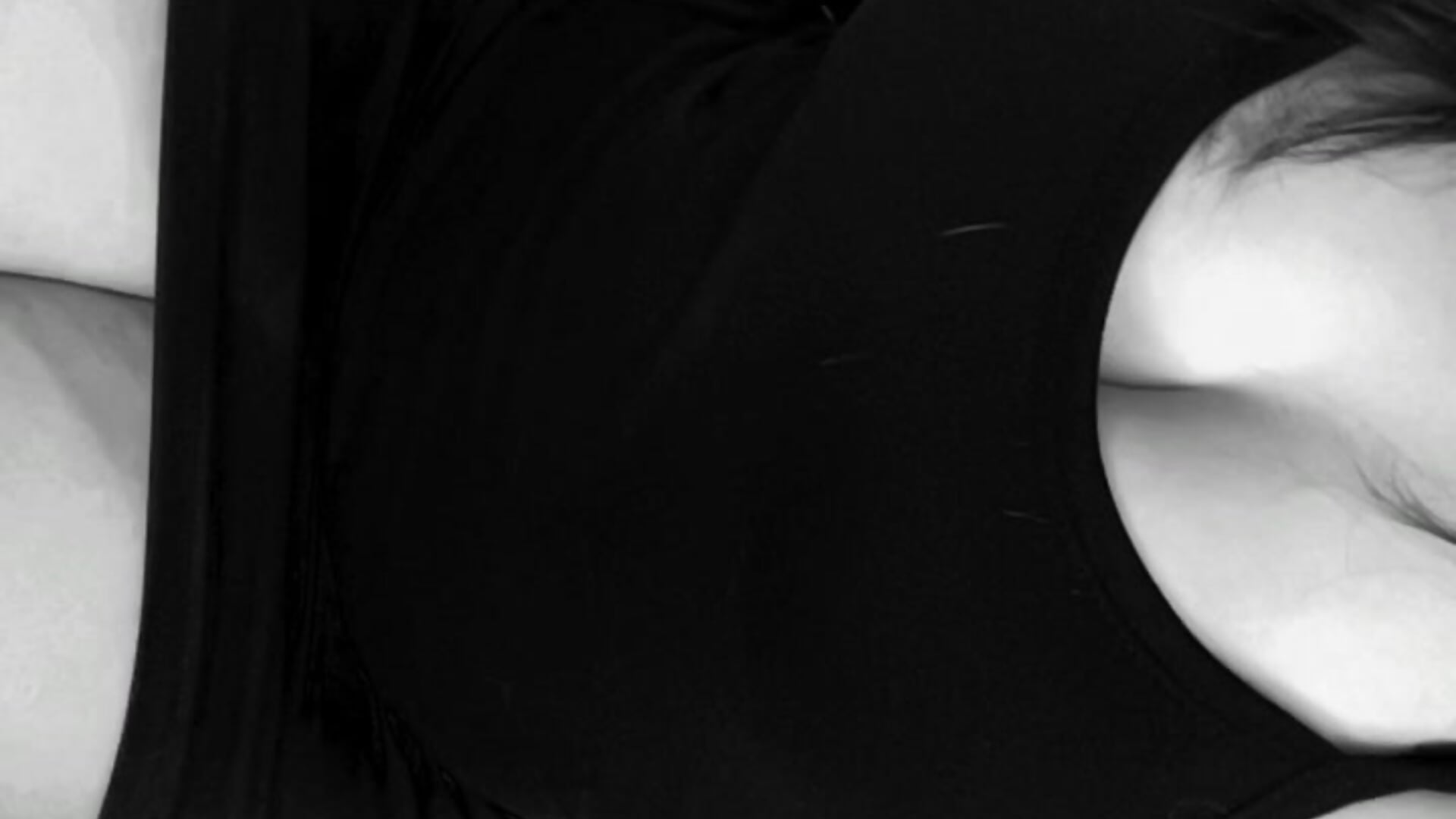 Kiss for you🤭 - video van sweet__thang cam-model