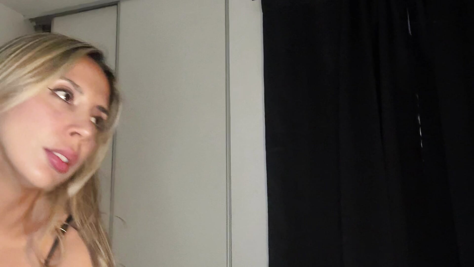 Riding The Ghost 🔞 - video by iam_sofia__ cam model