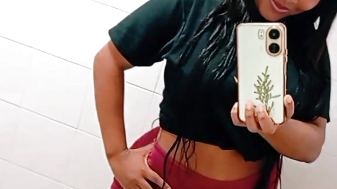 WhatsApp Video 2025-04-26 at 2,10,50 PM - video by nympho_bff cam model