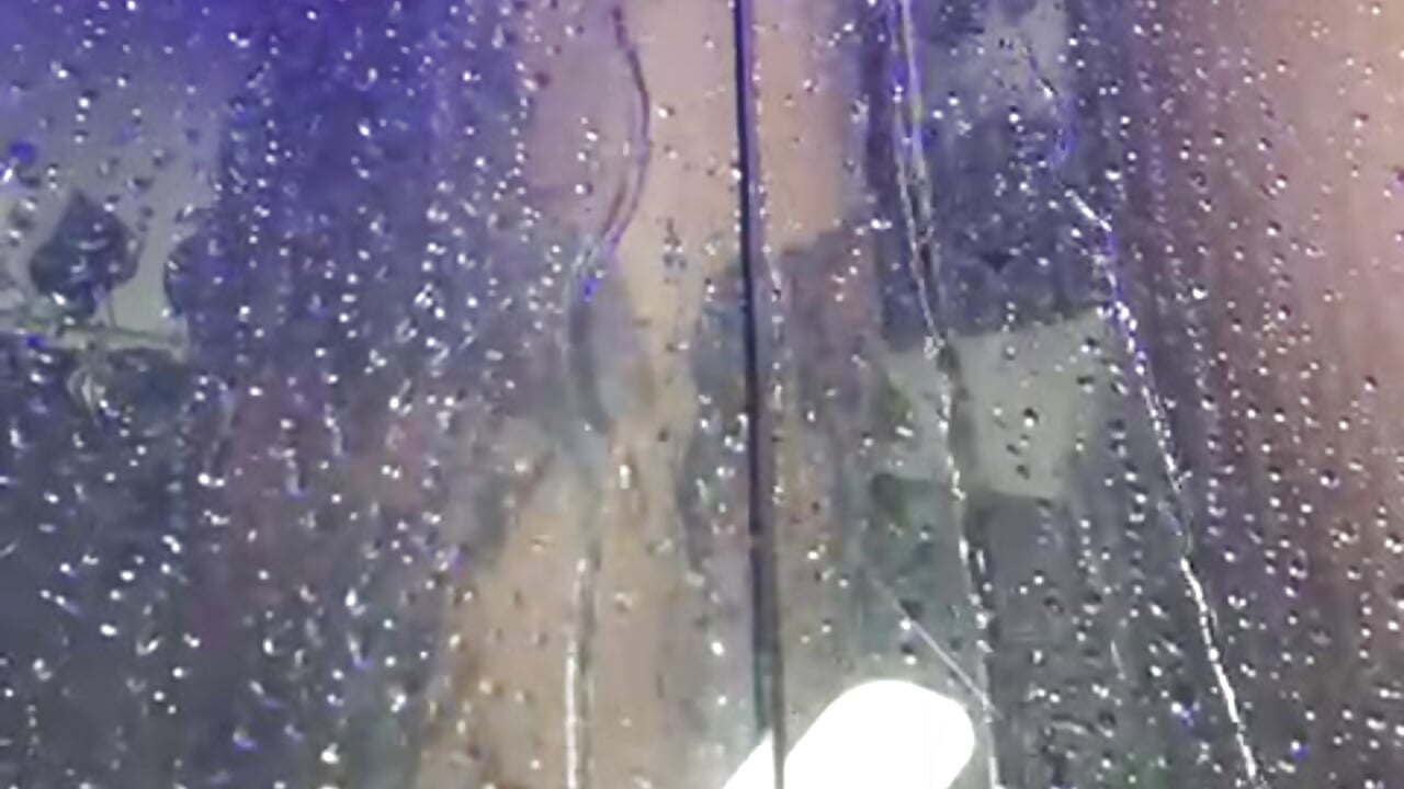 SHOWER TIME💦 - video by Lia_Valmont cam model