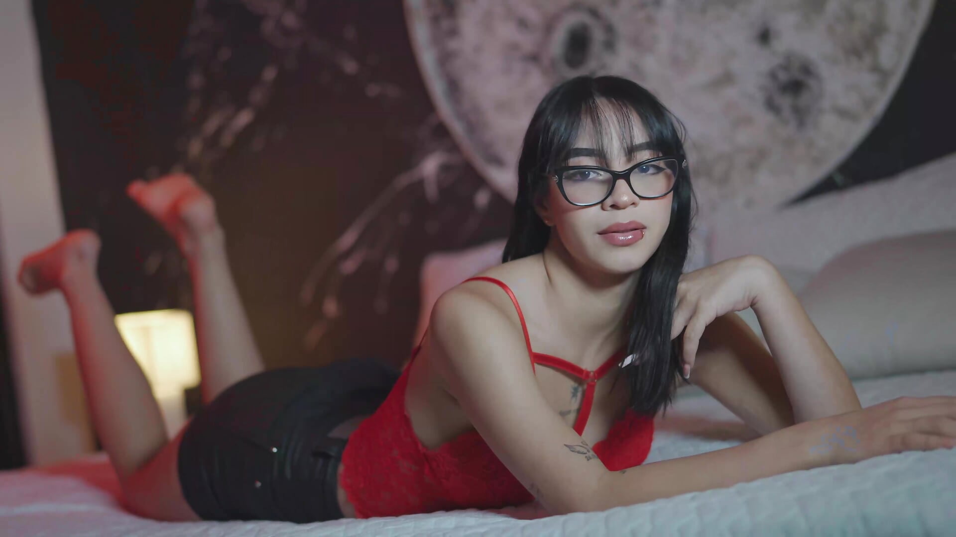 me lovels - video by NaomiFrost cam model