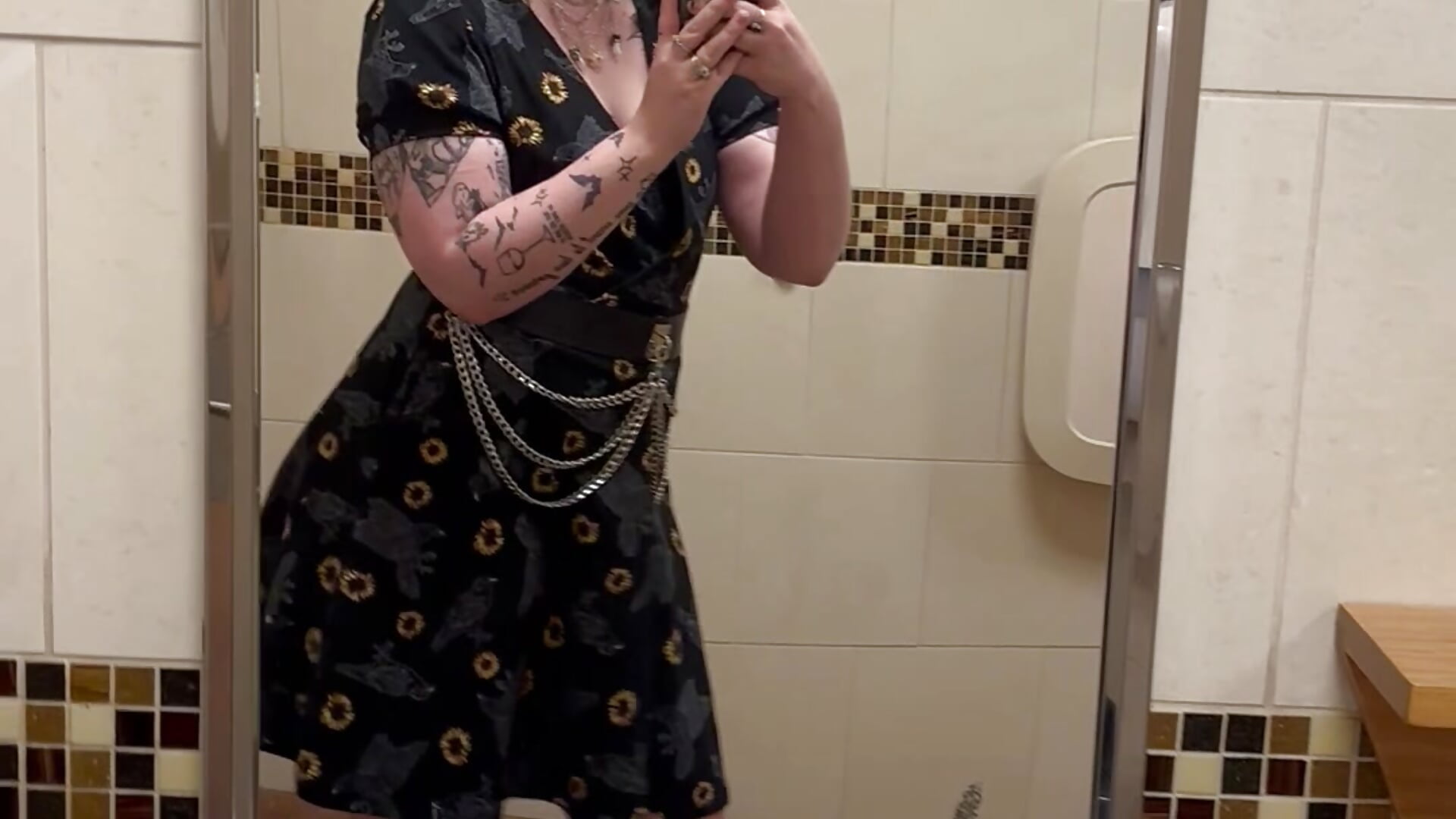 Your new goth gf - ক্যাম মডেল kvoidcake-এর ভিডিও