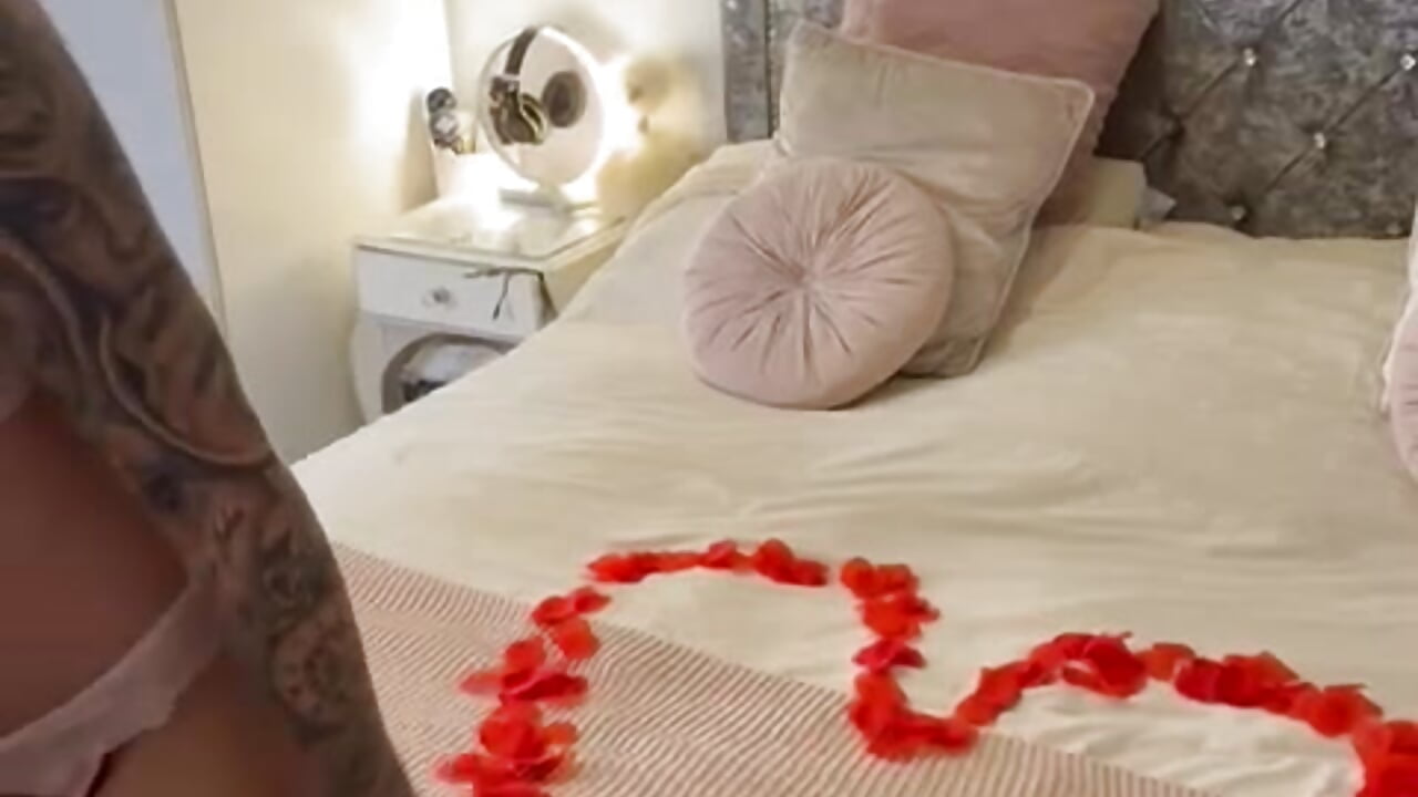 Silly - JessieRaexx 캠 모델의 동영상