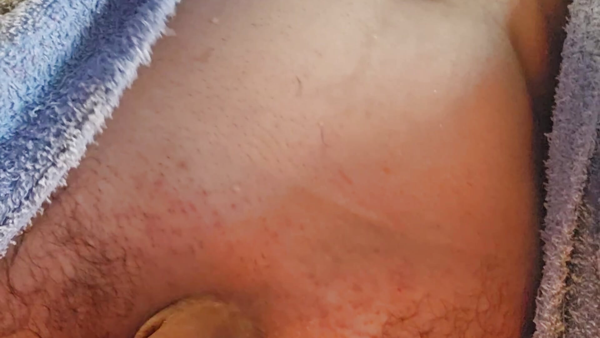 Oscillazione – video modela na kameri drs9878