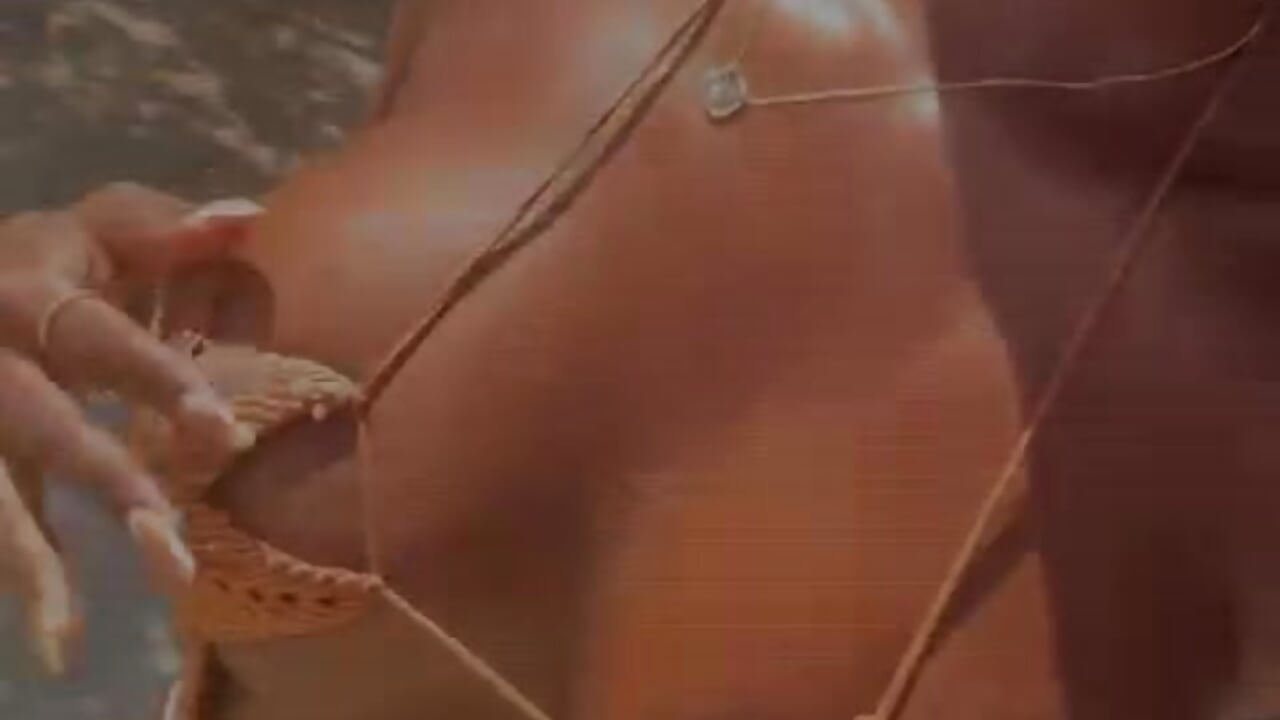 I love the beach - video by Diamantte_co cam model