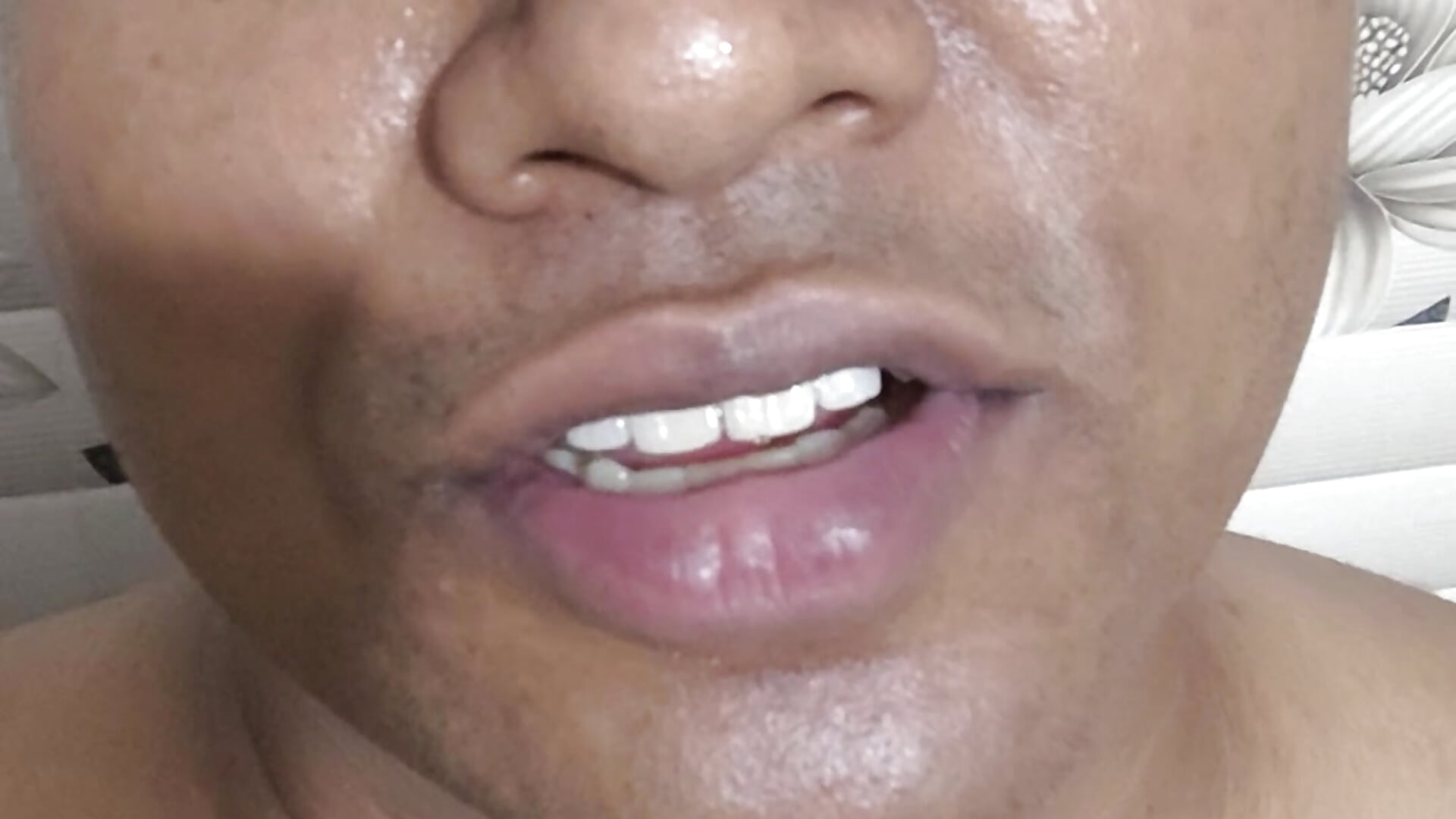 . – video af Naughty_Rohan_ cam-model