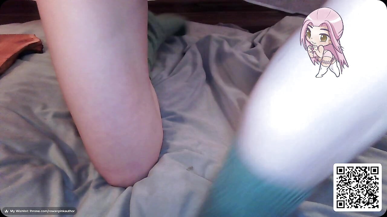 cumming 4 times (includes foreplay) - video by ThirstyKawaii cam model