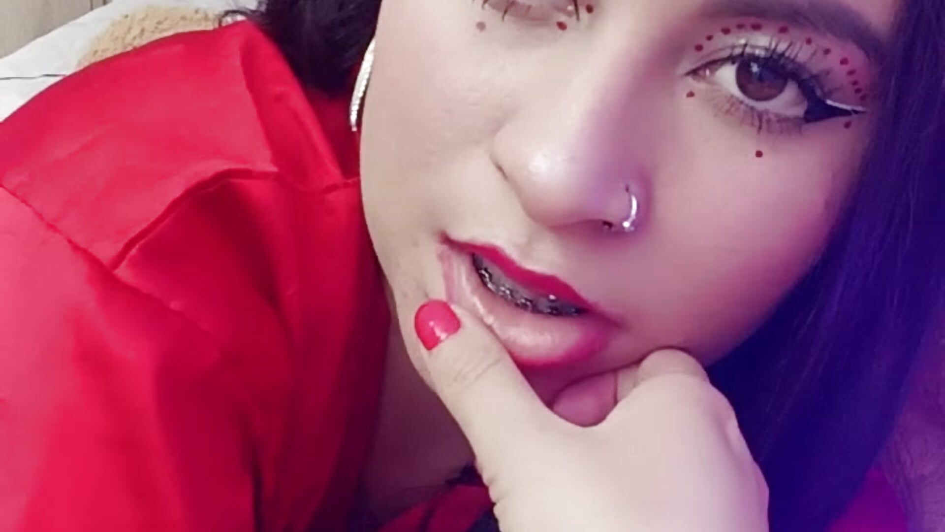 Little Red Riding Hood, is the wolf there? 🔥🫦🥵🥵🥵🥵 - video by HADARA__ cam model
