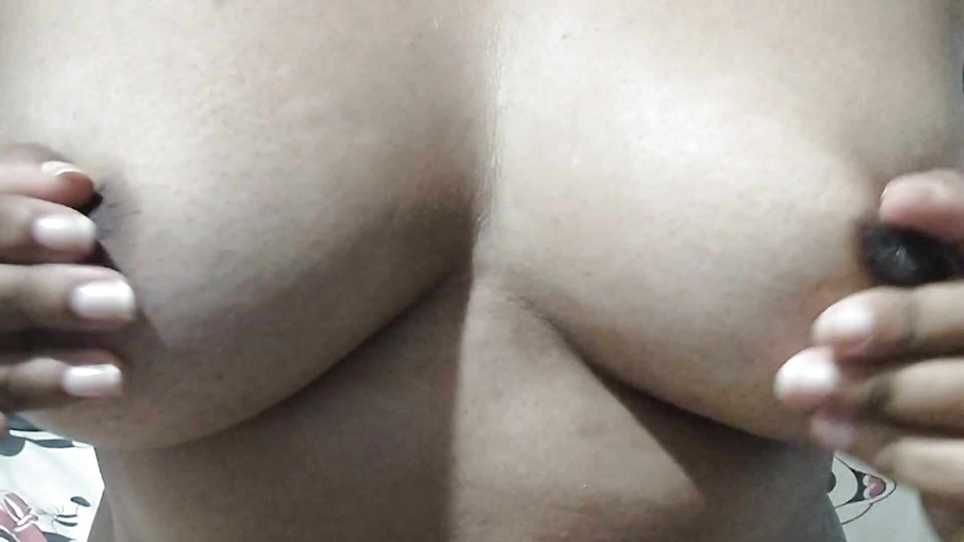 Morena excitada