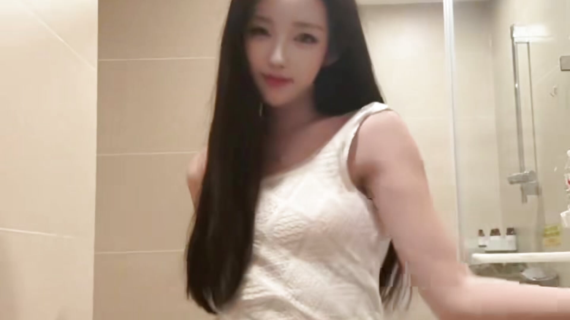 跳小舞 - 視頻由 umi-dd 主播提供