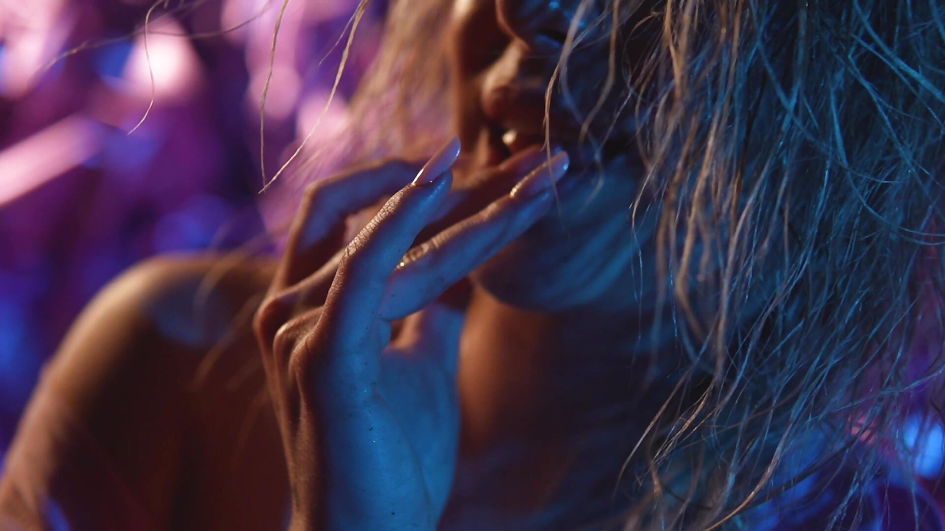 Gentle Drops 💋Oil & Water Magic 💧 – видео вебкам-модели AnnastasiaMills