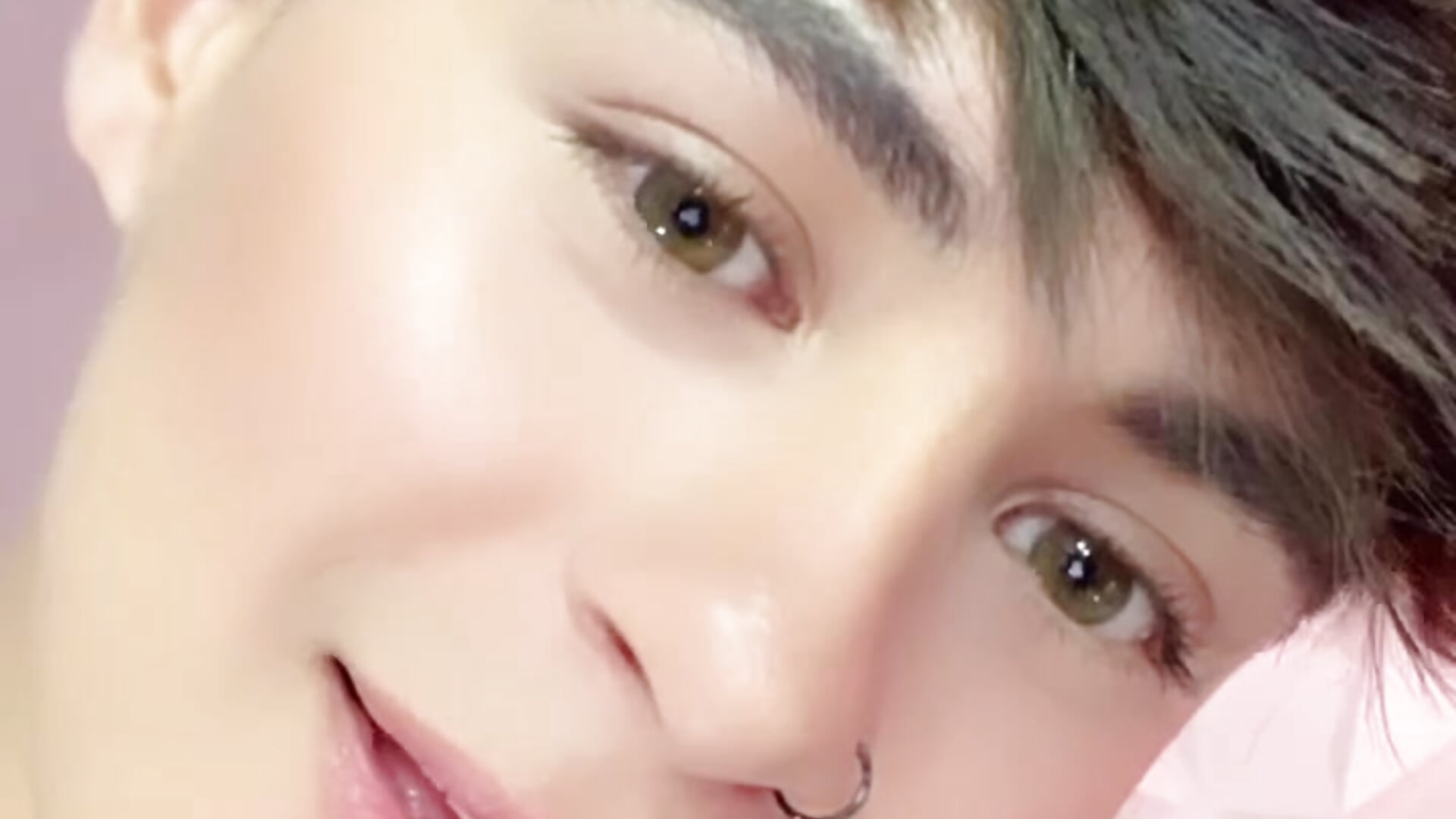 Green Eyes – video od webkamerové modelky Sam_Daves
